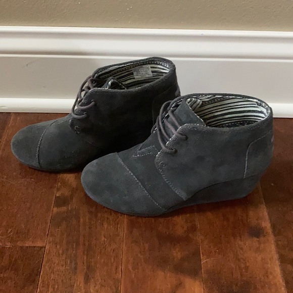 Brand New Toms Booties - Picture 1 of 4
